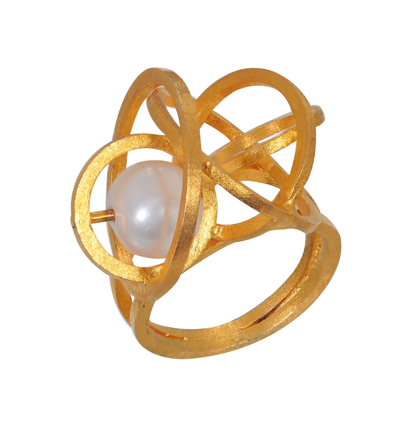 Handmade silver ring goldplated with freshwhater pearl. CDSXm